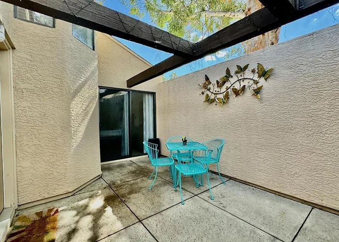 Sabino Canyon With A Pool And Holiday home Tucson